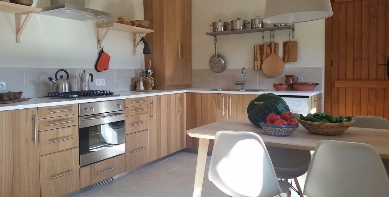 Finca Las Morenas Yunquera Eksteriør billede
